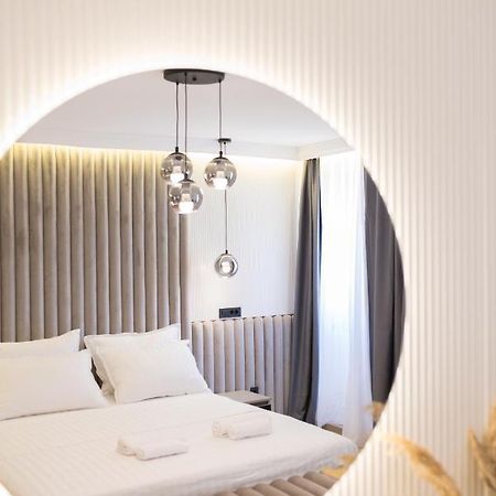 Luxury Villa Christian ウマグ エクステリア 写真