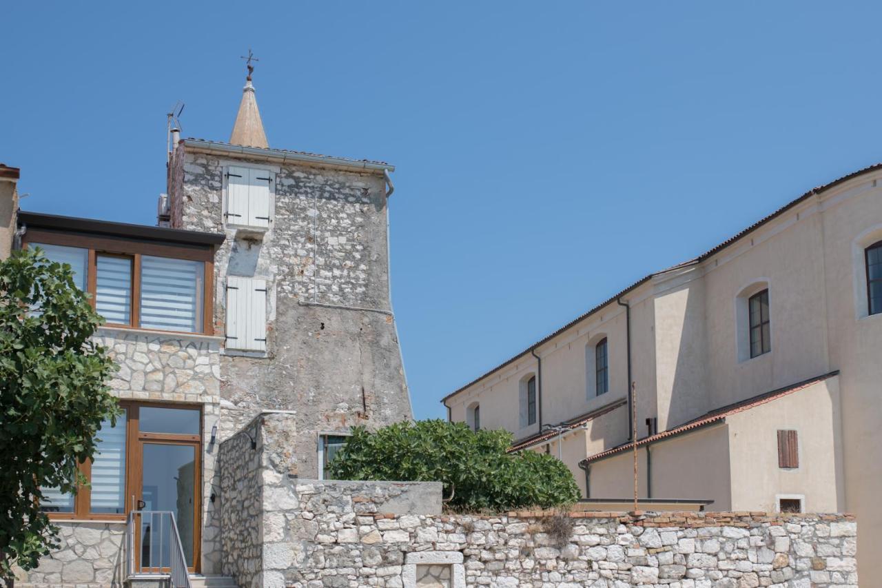 Luxury Villa Christian ウマグ エクステリア 写真